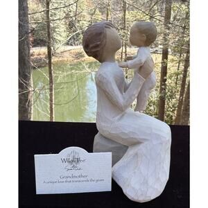 Willow Tree Grandmother Figurine By Susan Lordi 2001 Hand-Painted Resin Mint!